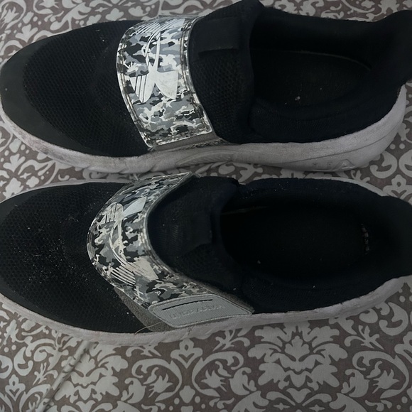 Boys' Flash Print Slip-On Running Shoes - Picture 4 of 5